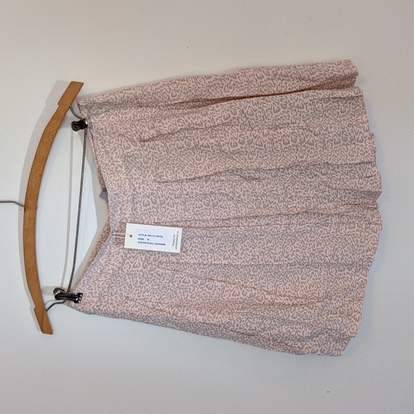 🆕 Pink Leopard Mini Pleated Skirt - Picture 1 of 6